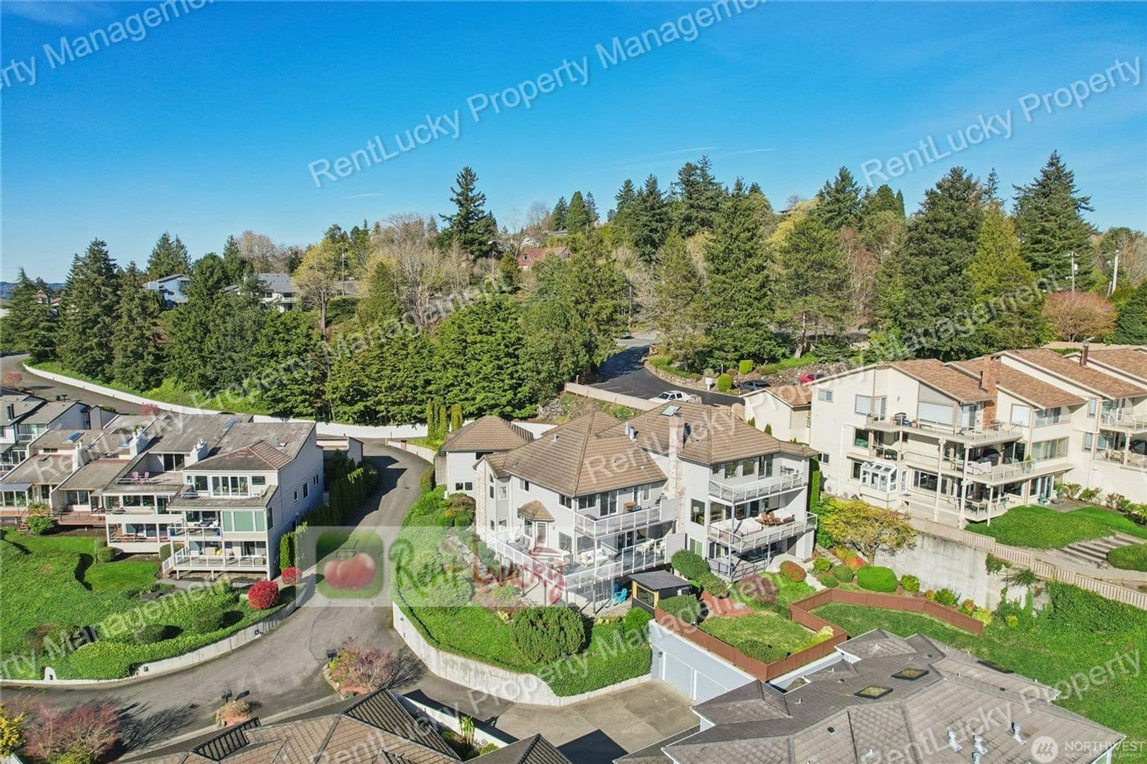 Tacoma House: 6412 E Side Dr NE
