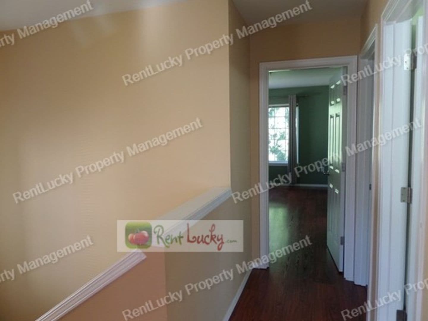 Auburn Townhome: 28700 34th Ave. S #F-1