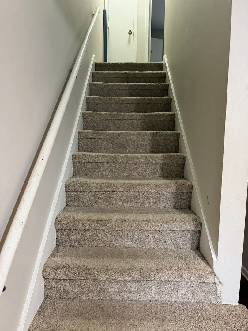 Greensboro Apartment: 3531  Lynhaven Dr. #E