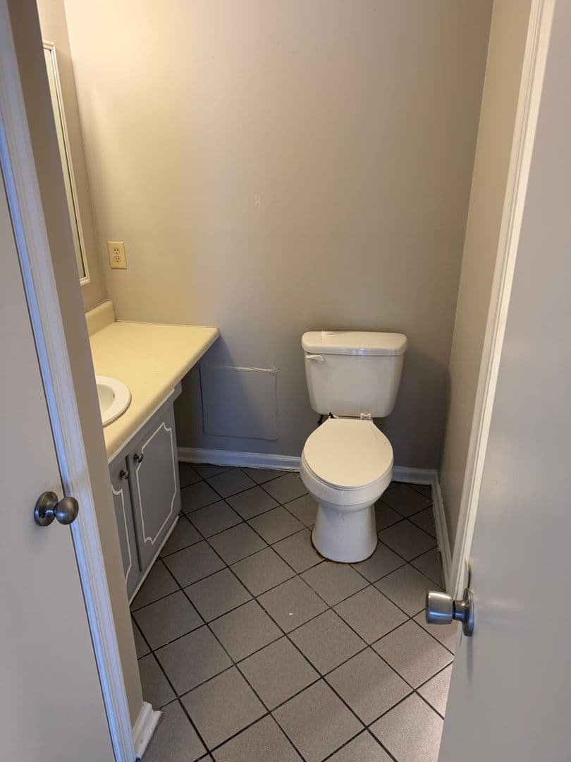 GREENSBORO Apartment: 2616 RANDLEMAN RD #H