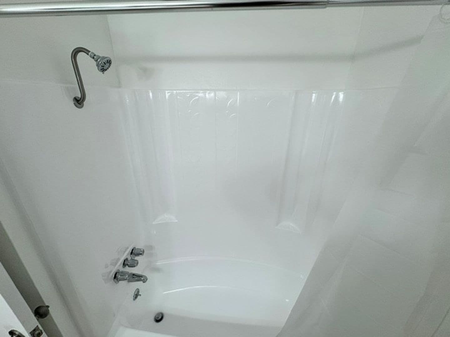 Tarzana Apartment: 18536 Burbank Blvd.