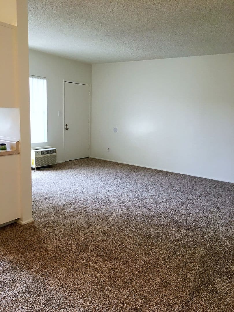 Tarzana Apartment: 18555 Burbank Blvd.