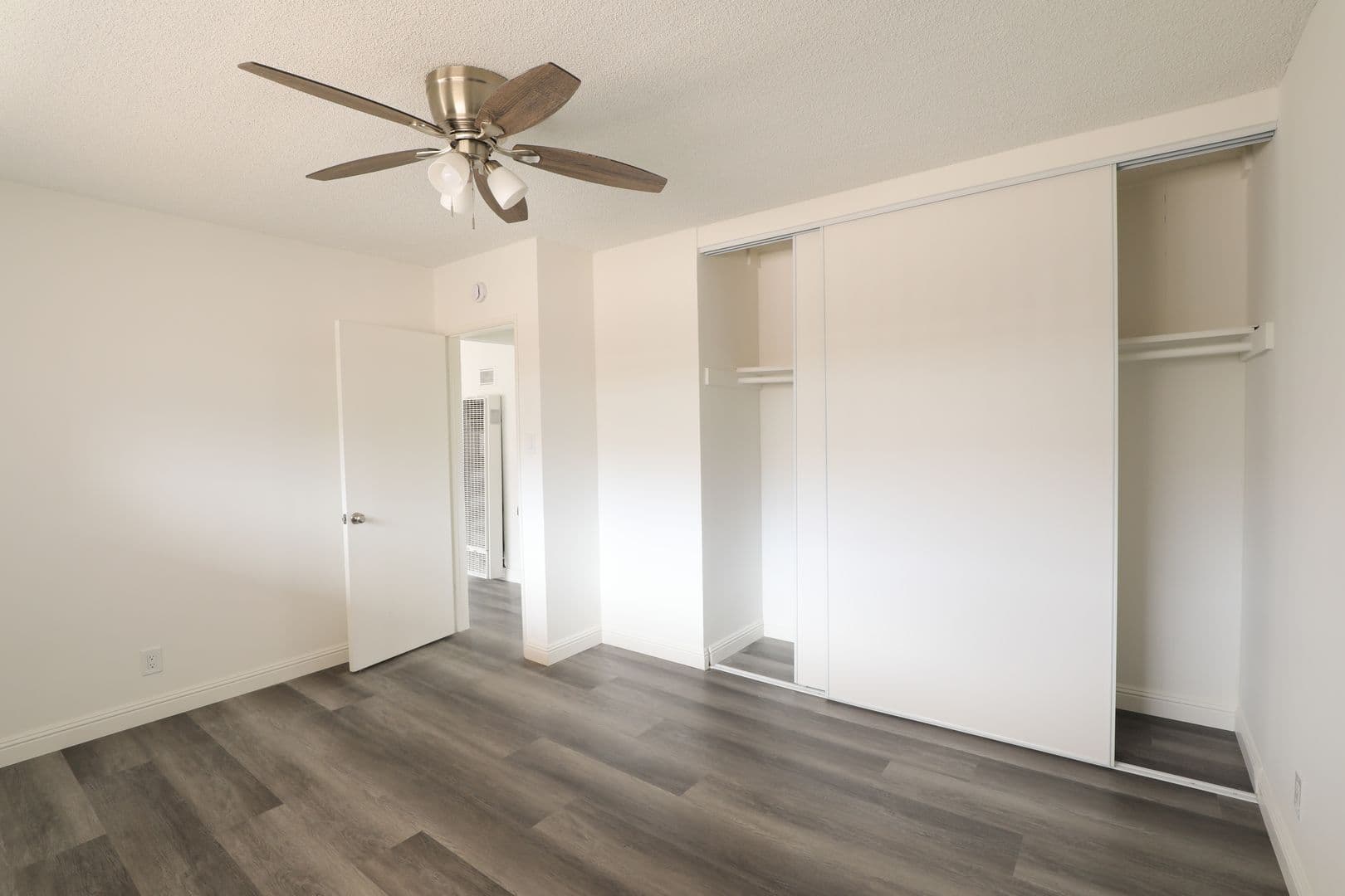 San Gabriel Apartment: 8943 Arcadia Ave