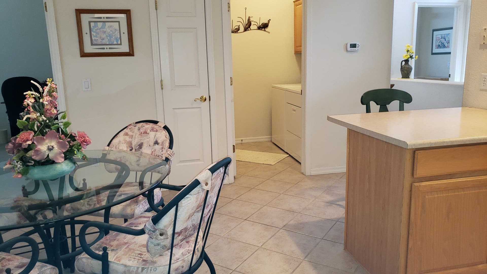 Ftn. Hills Apartment: 13606 N. Cambria Dr. #204