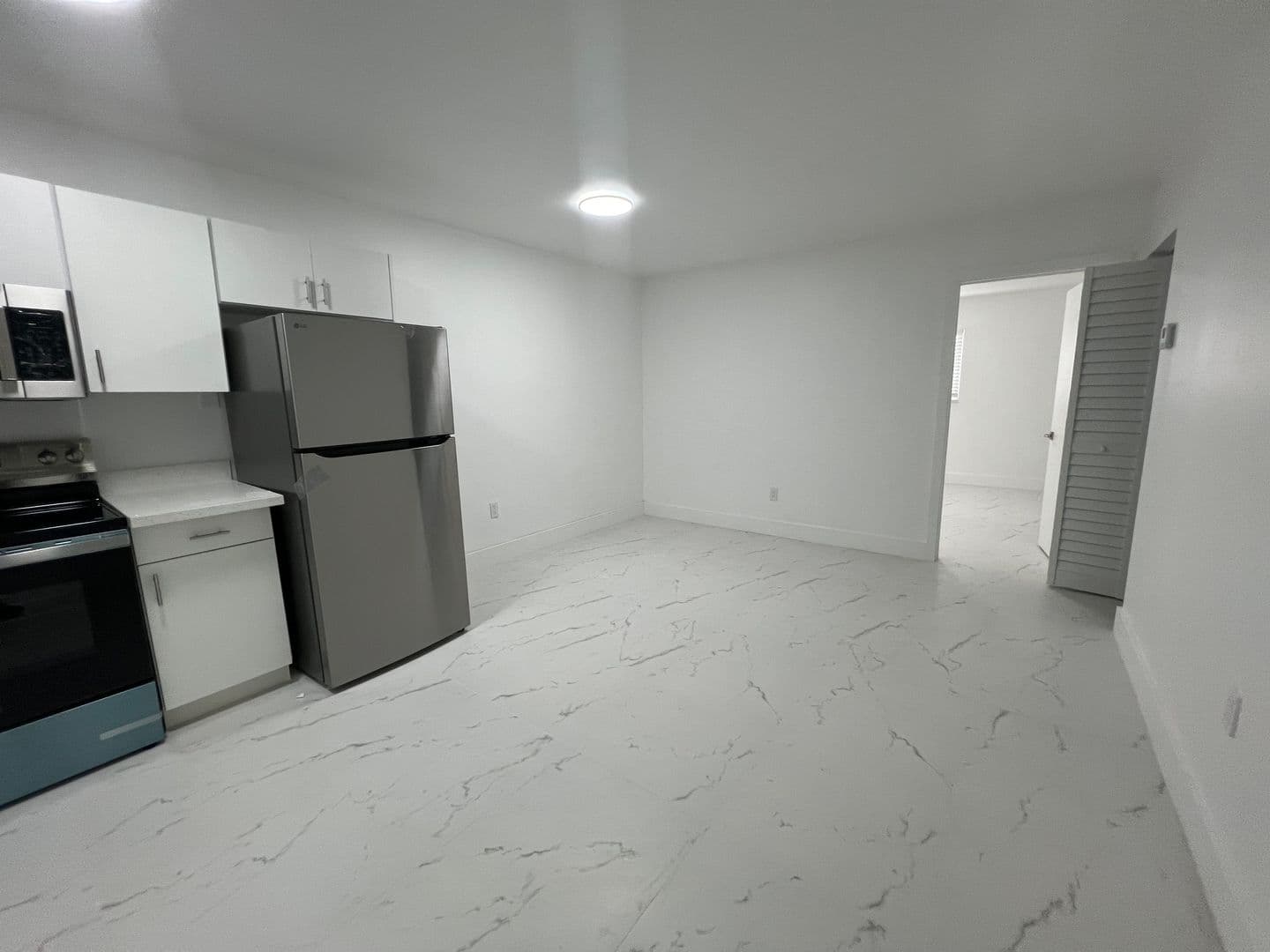 North Miami Beach Apartment: 2251 NE 170 Street