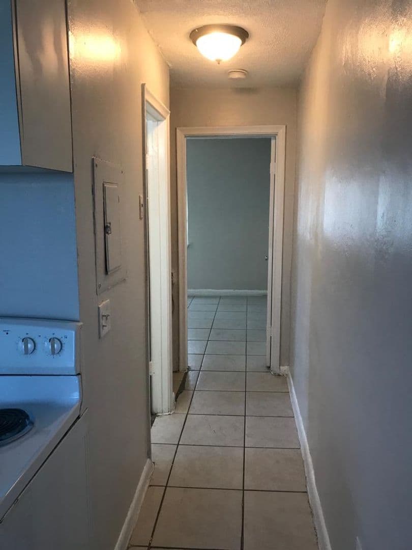 Miami Apartment: 5200 NW 26 Ave