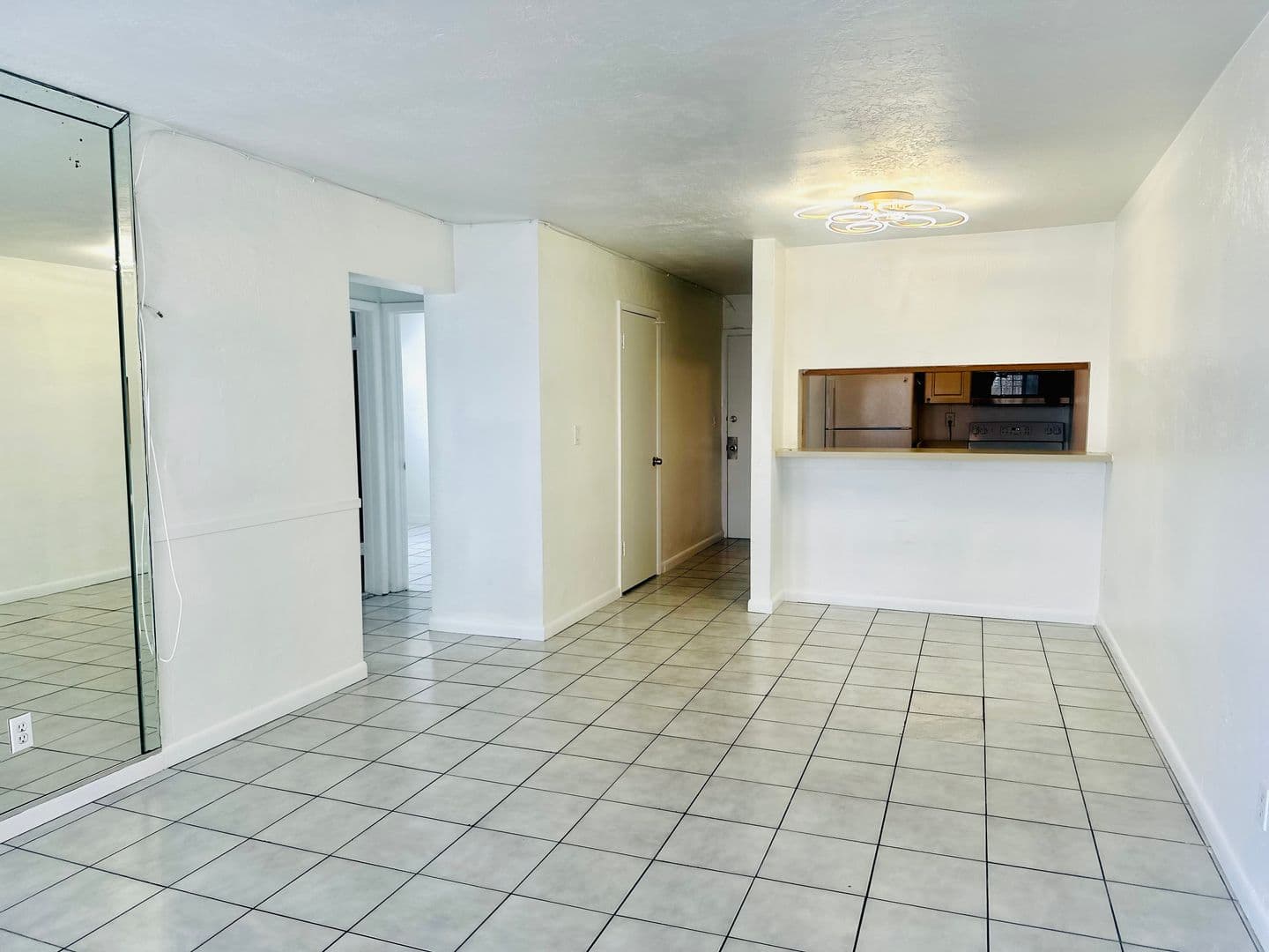 Miami Apartment: 505 NE 30 ST