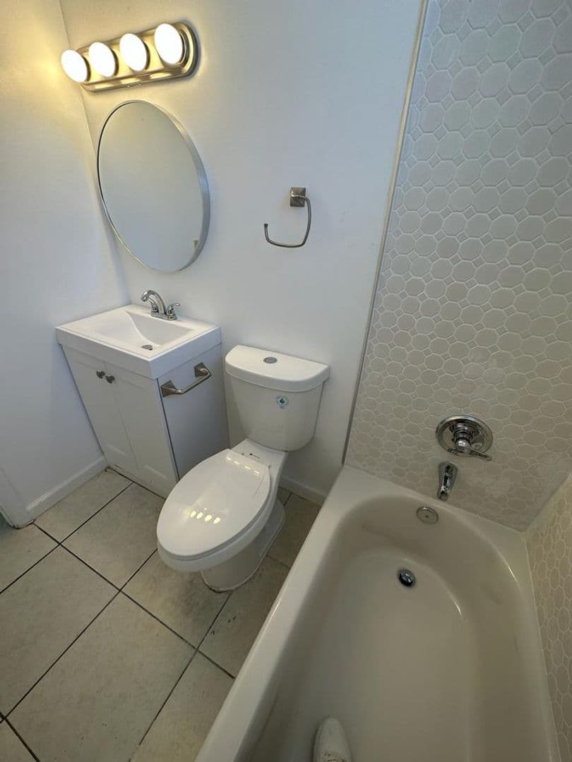 Miami Apartment: 1545 NW 8th Avenue