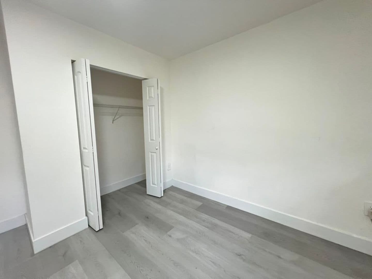 Miami Apartment: 5200 NW 26 Ave