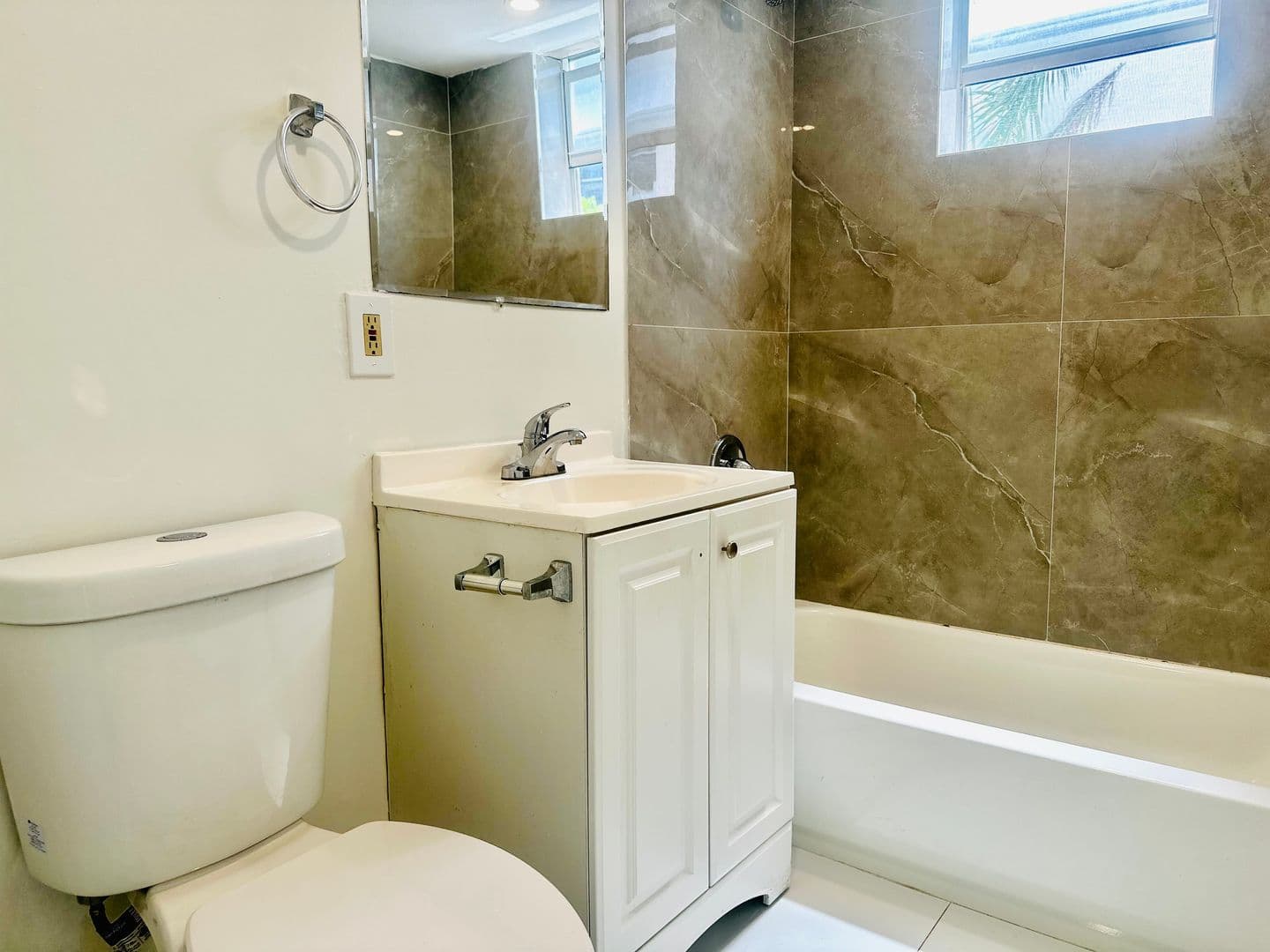 Miami Apartment: 505 NE 30 ST