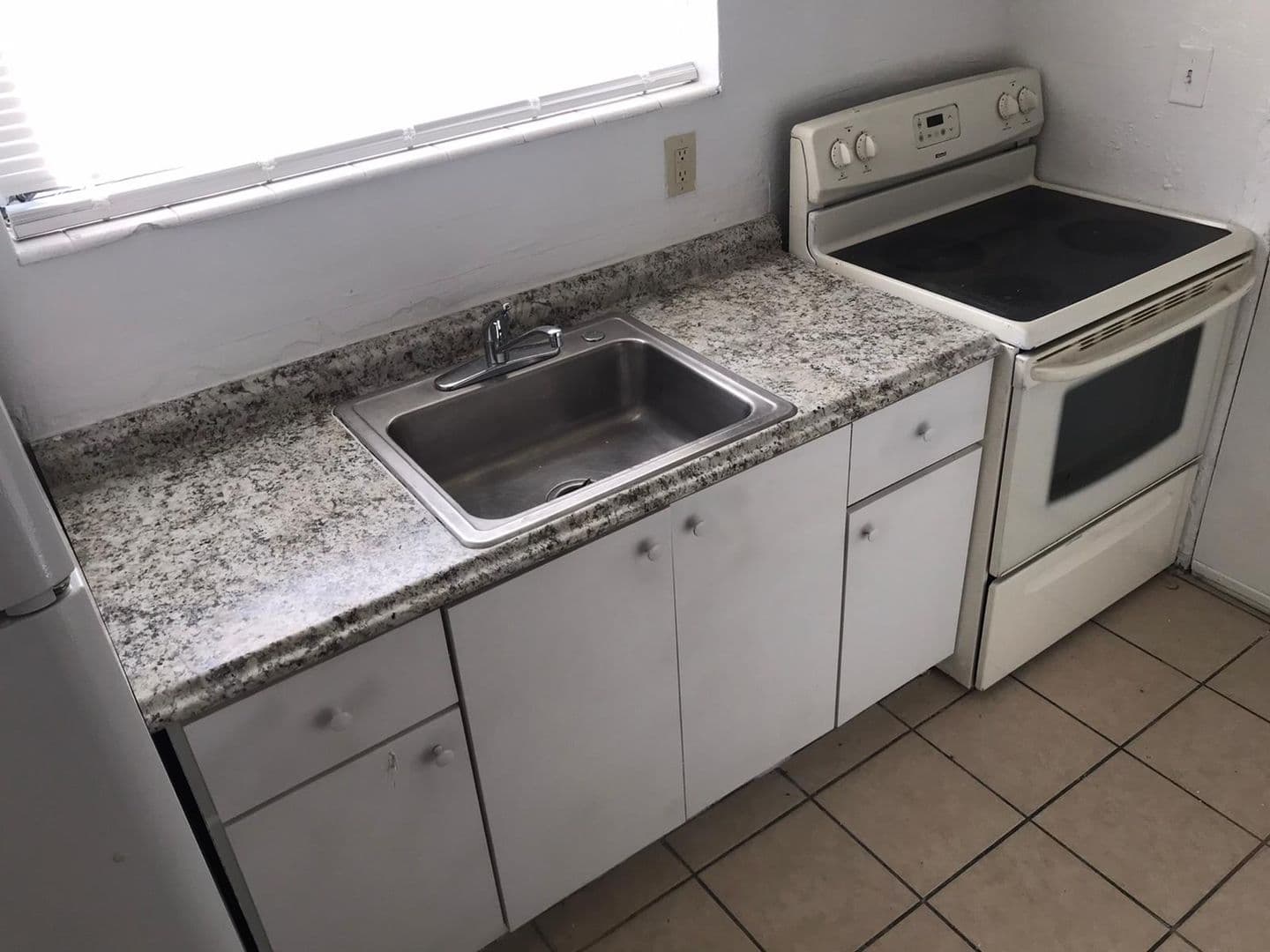 Miami Apartment: 1545 NW 8th Avenue