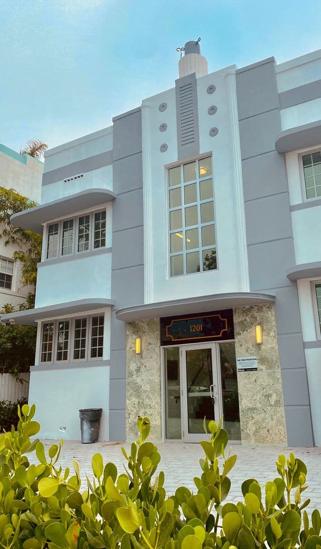 Miami Beach Apartment: 1201 Pennsylvania Ave