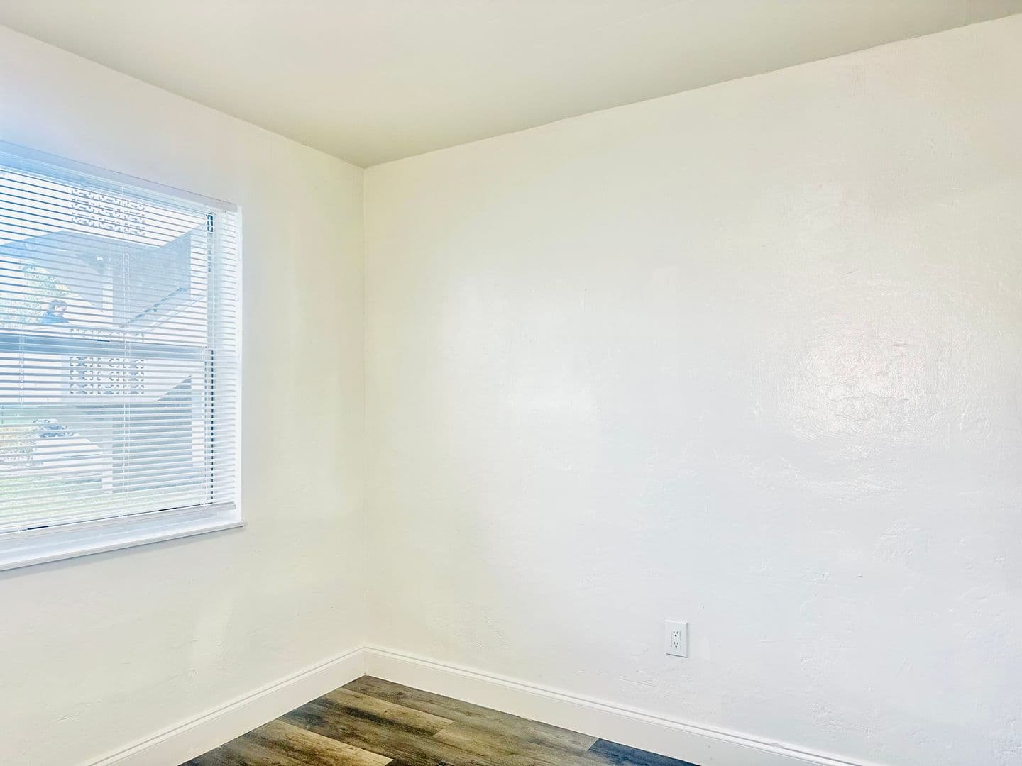 Miami Apartment: 1545 NW 8th Avenue