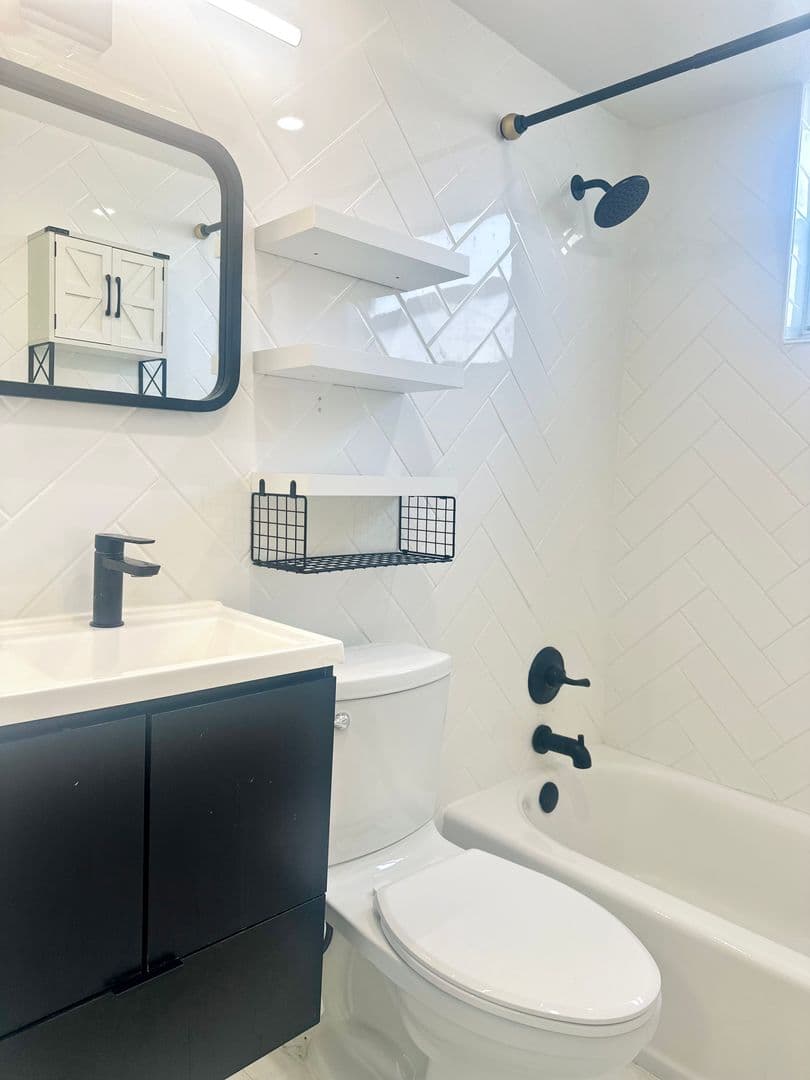 Miami Apartment: 1545 NW 8th Avenue