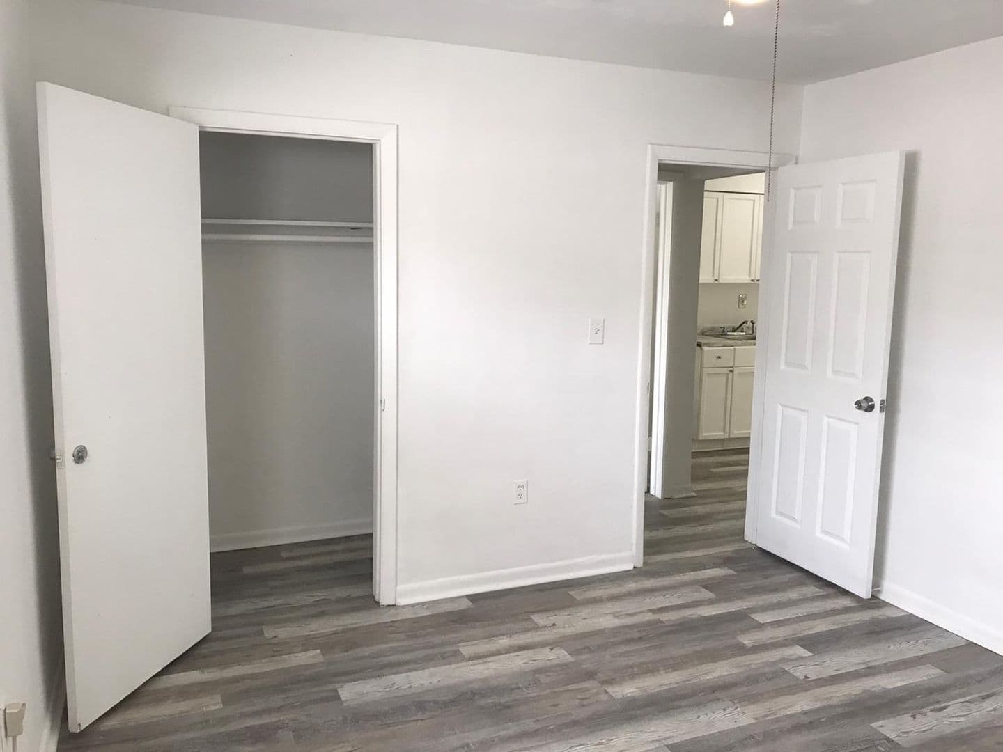 North Miami Beach Apartment: 15940 NE 19 Place