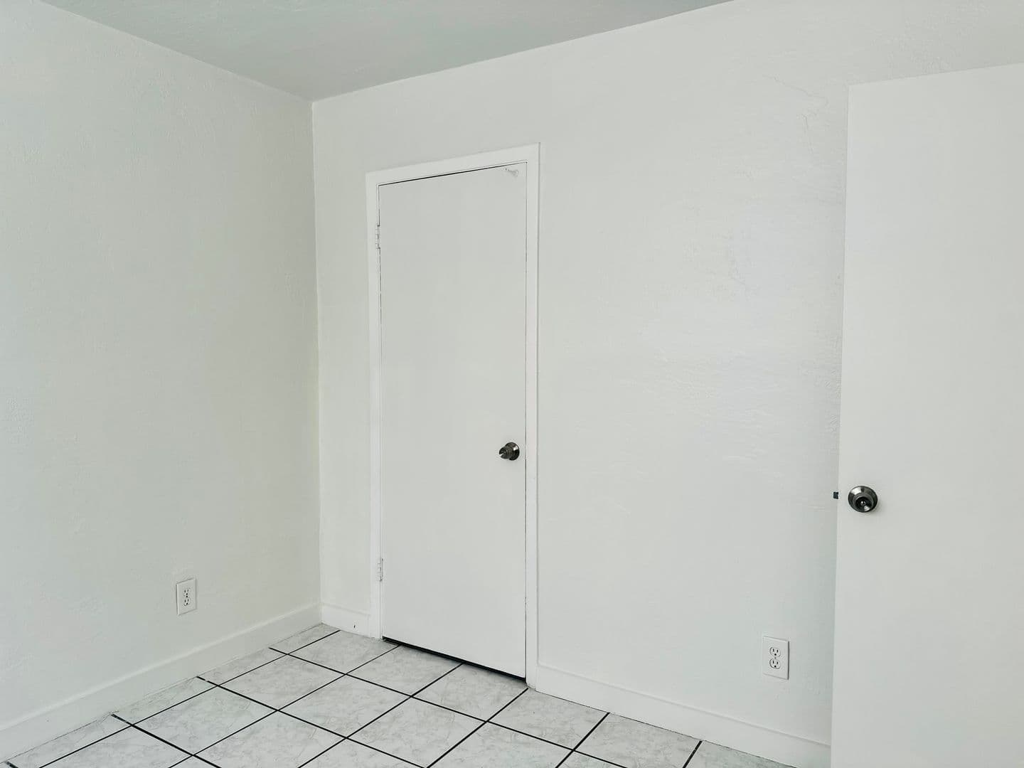 Miami Apartment: 505 NE 30 ST