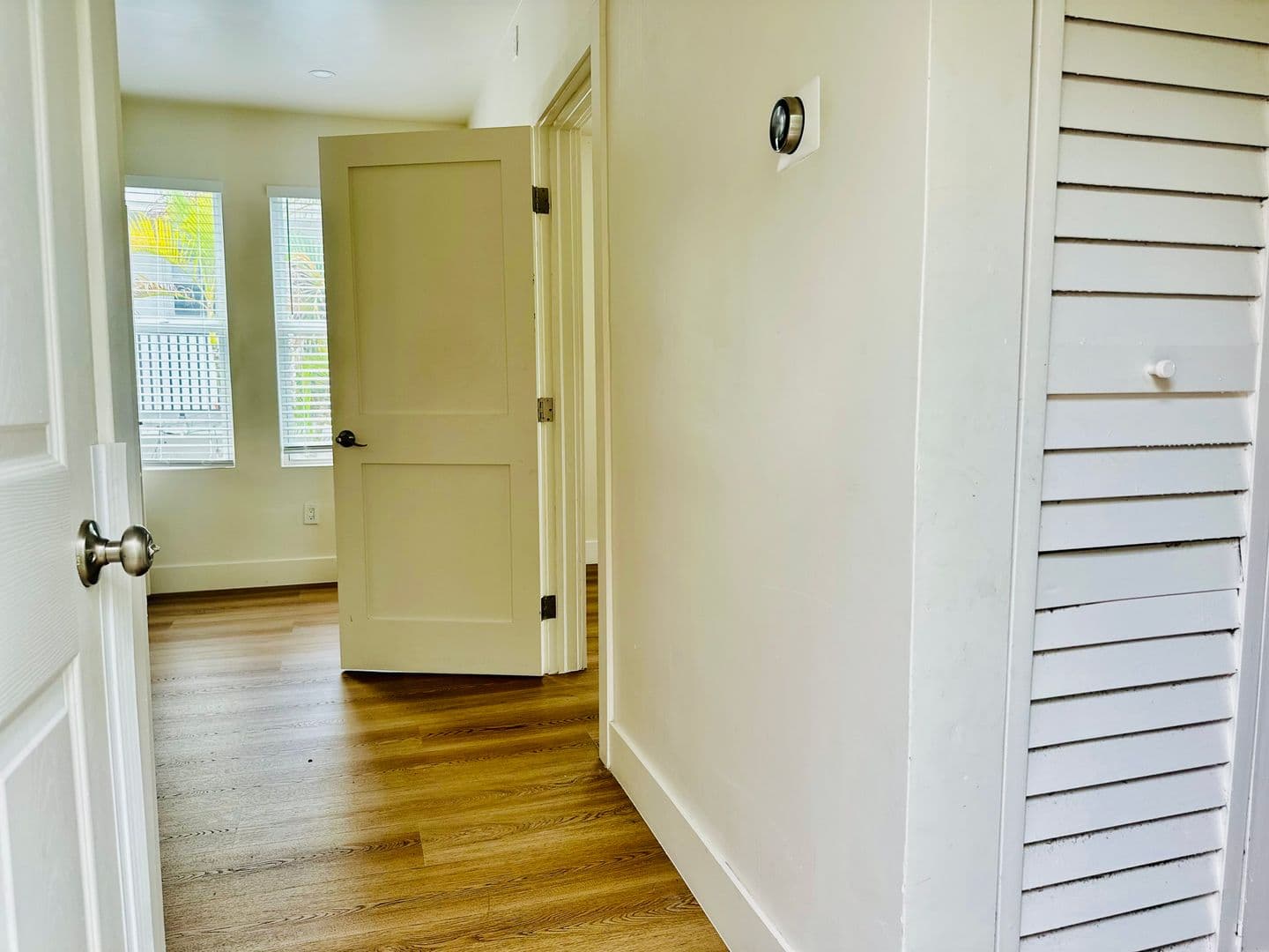 Miami Apartment: 893 NE 81 Street