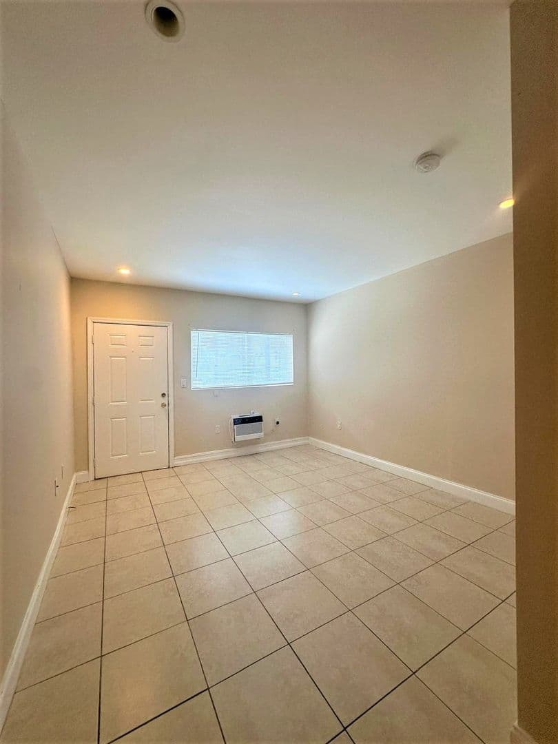 Miami Apartment: 223 NW 12th Street
