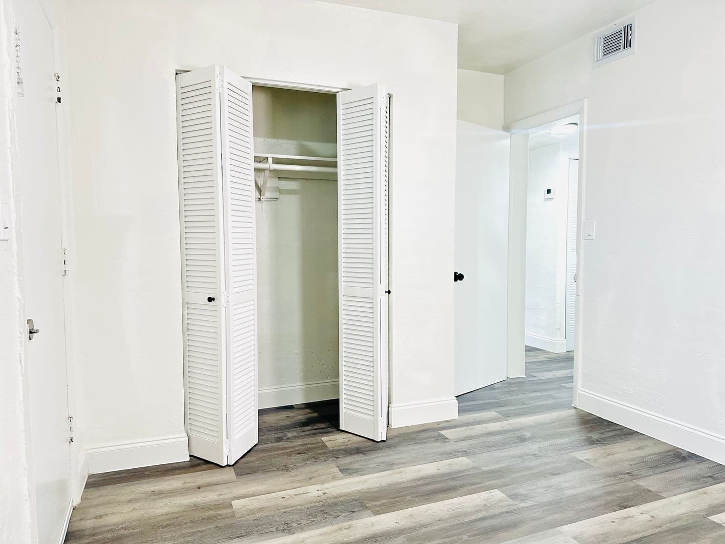 Miami Apartment: 1545 NW 8th Avenue