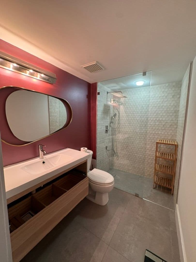 Miami House: 36 NW 6 Ave