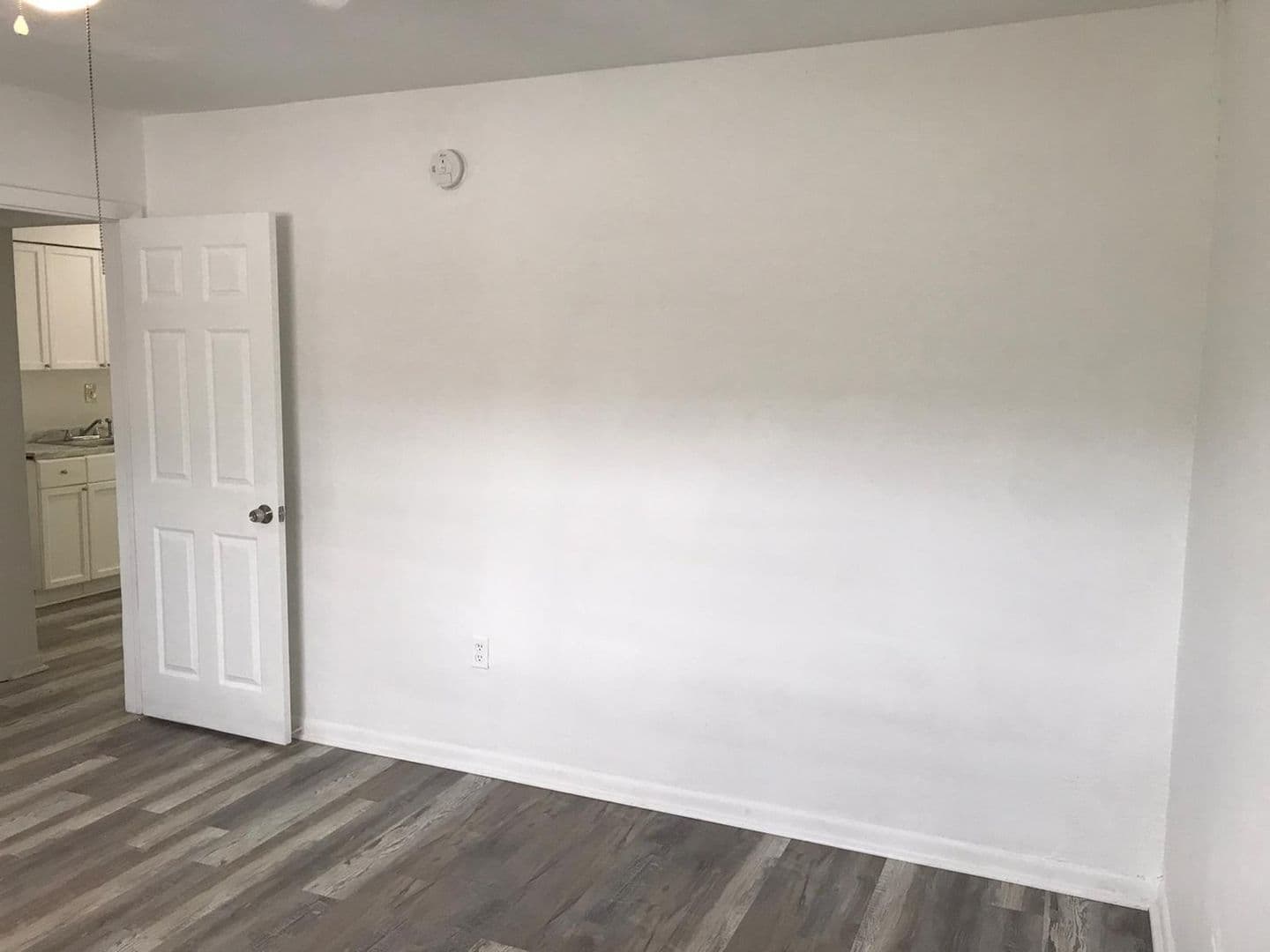 North Miami Beach Apartment: 15940 NE 19 Place