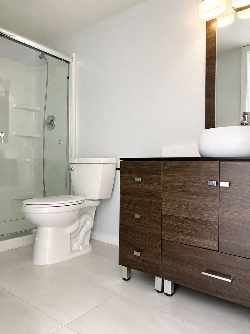 Miami Apartment: 555 NE 30 ST