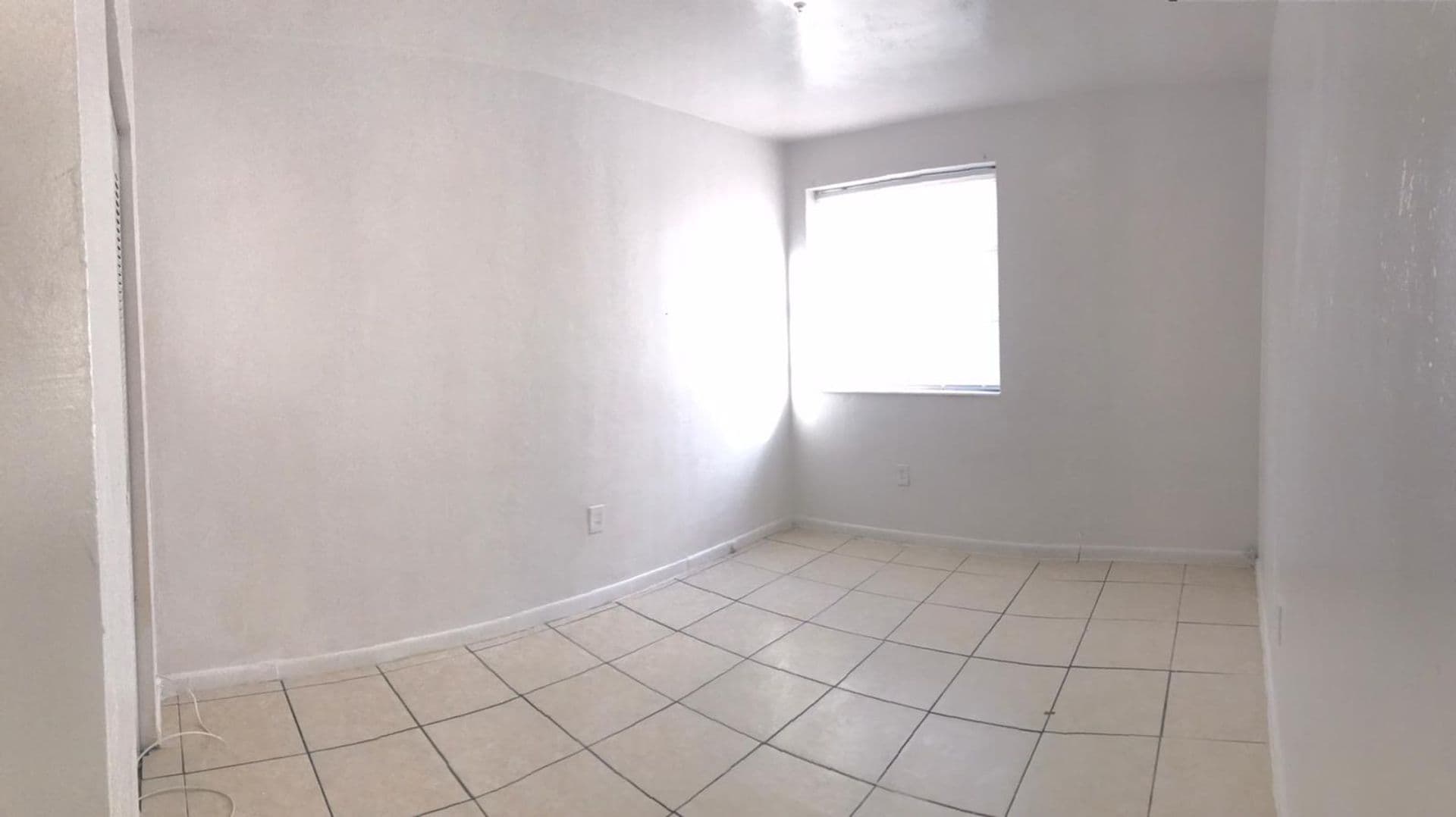 Miami Apartment: 1545 NW 8th Avenue