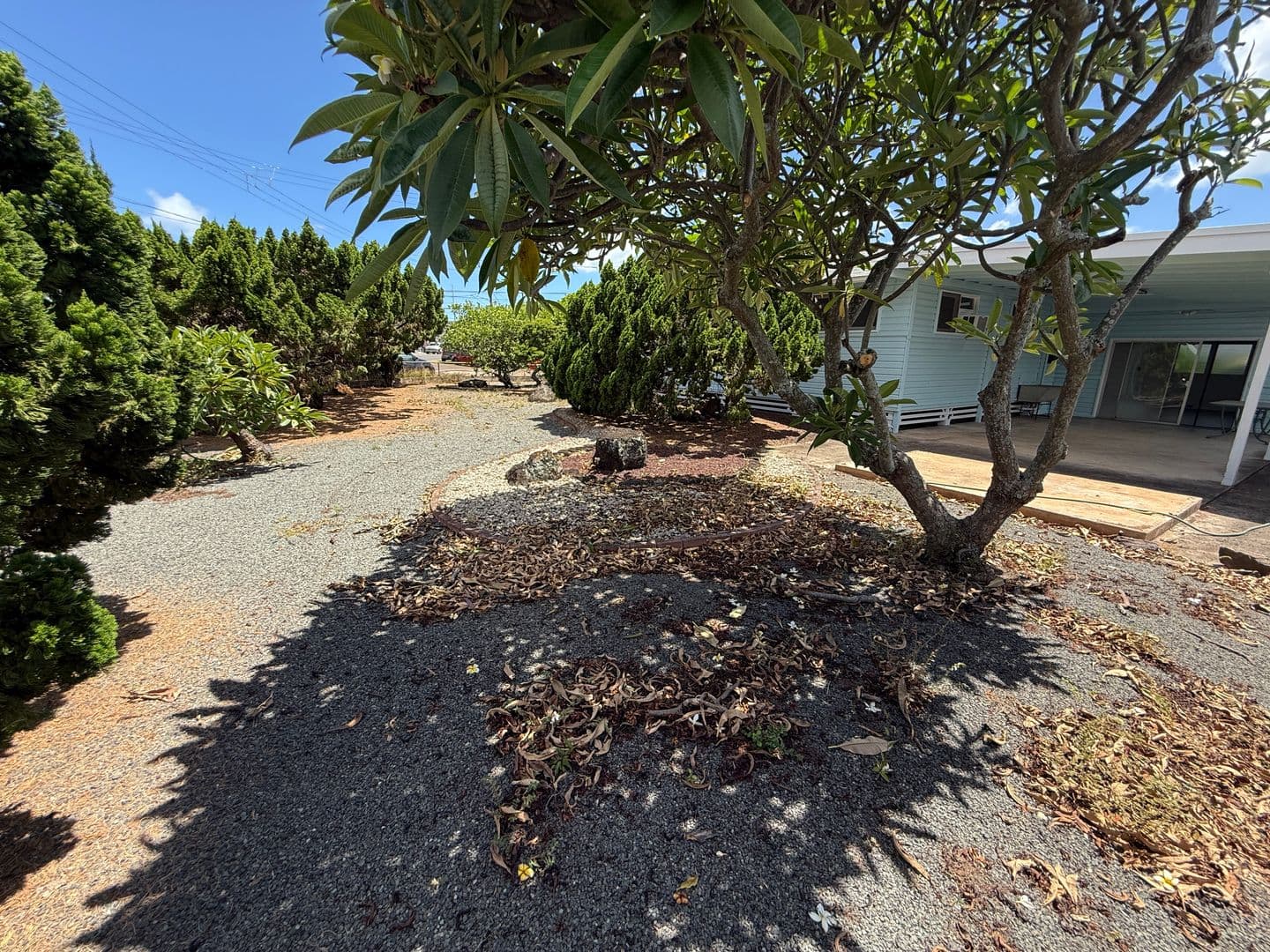 Aiea House: 98-074 Lii'Ipo St.