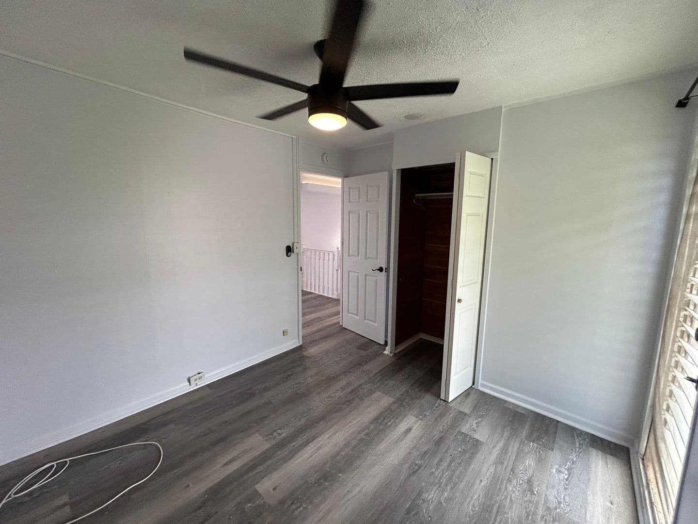 Kapolei House: 92-791 Makakilo Dr. Apt. #E30