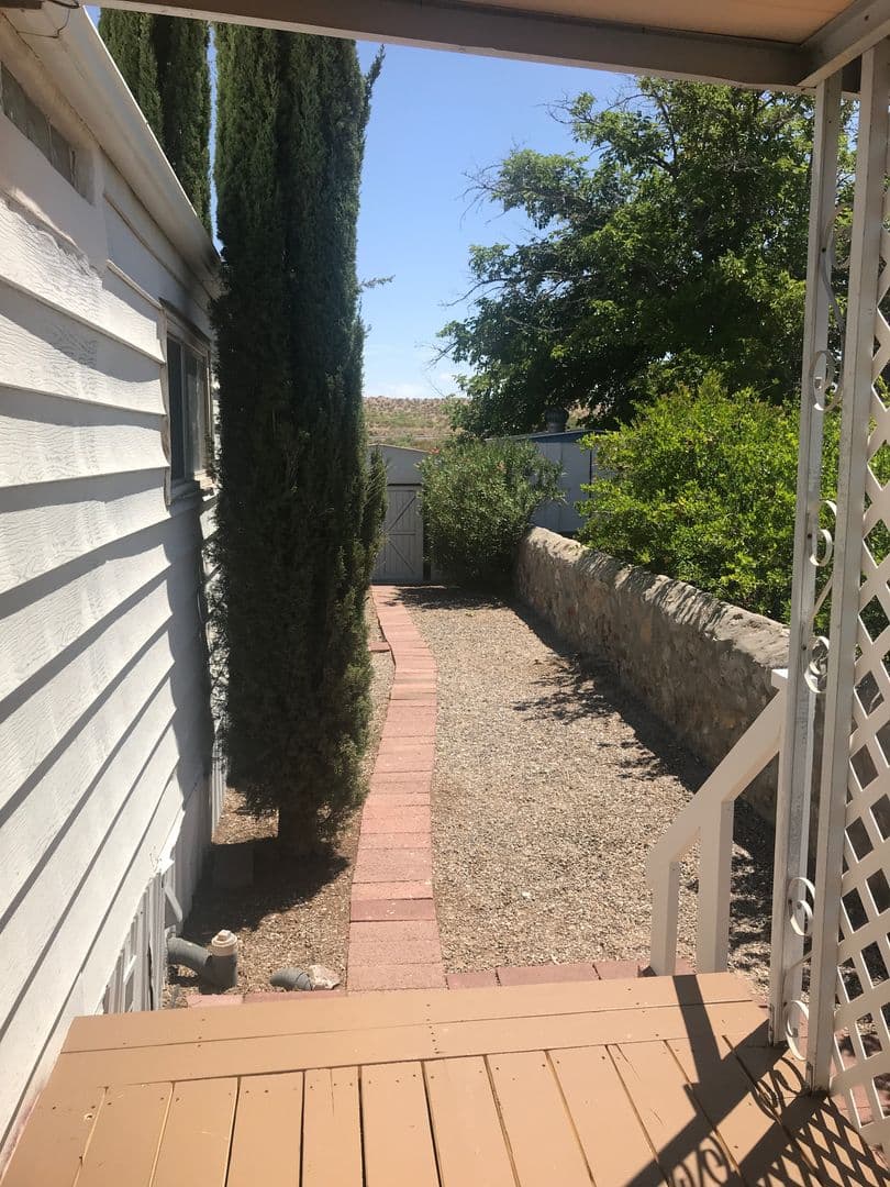 Las Cruces Apartment: 5300 Vista Real Drive