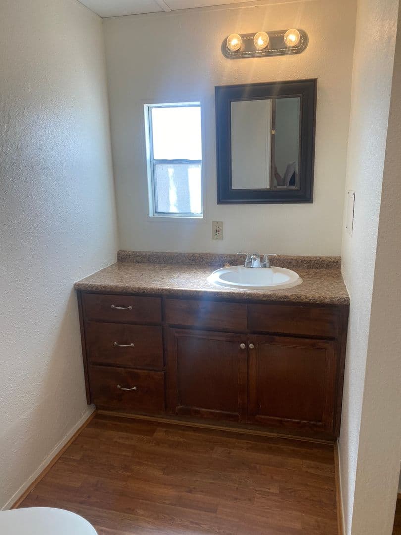Las Cruces Apartment: 3200 Del Rey Blvd.