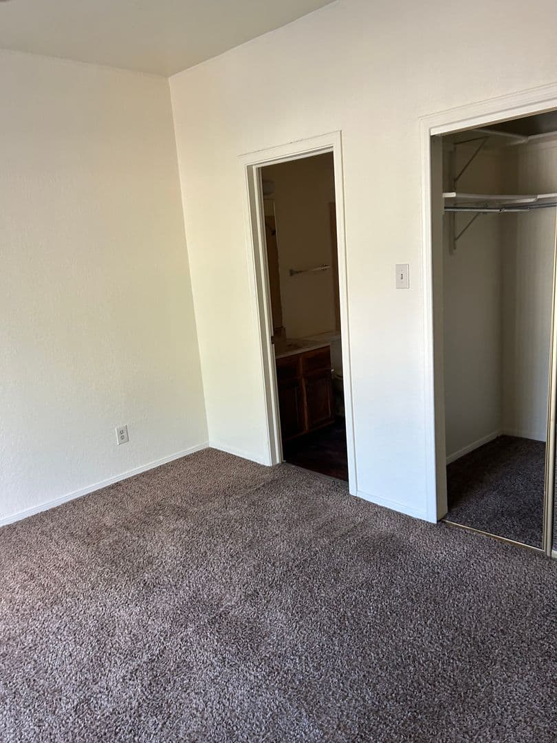Las Cruces Apartment: 3000 Majestic Ridge