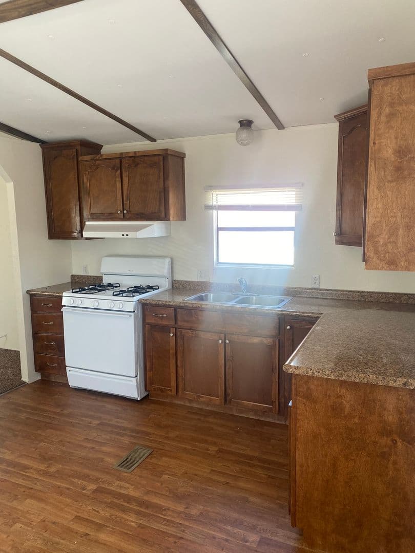 Las Cruces Apartment: 3200 Del Rey Blvd.