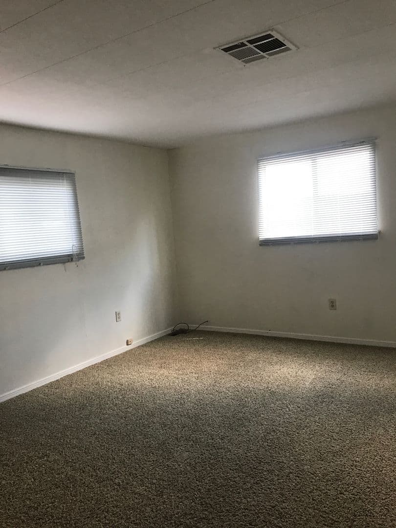 Las Cruces Apartment: 5300 Vista Real Drive