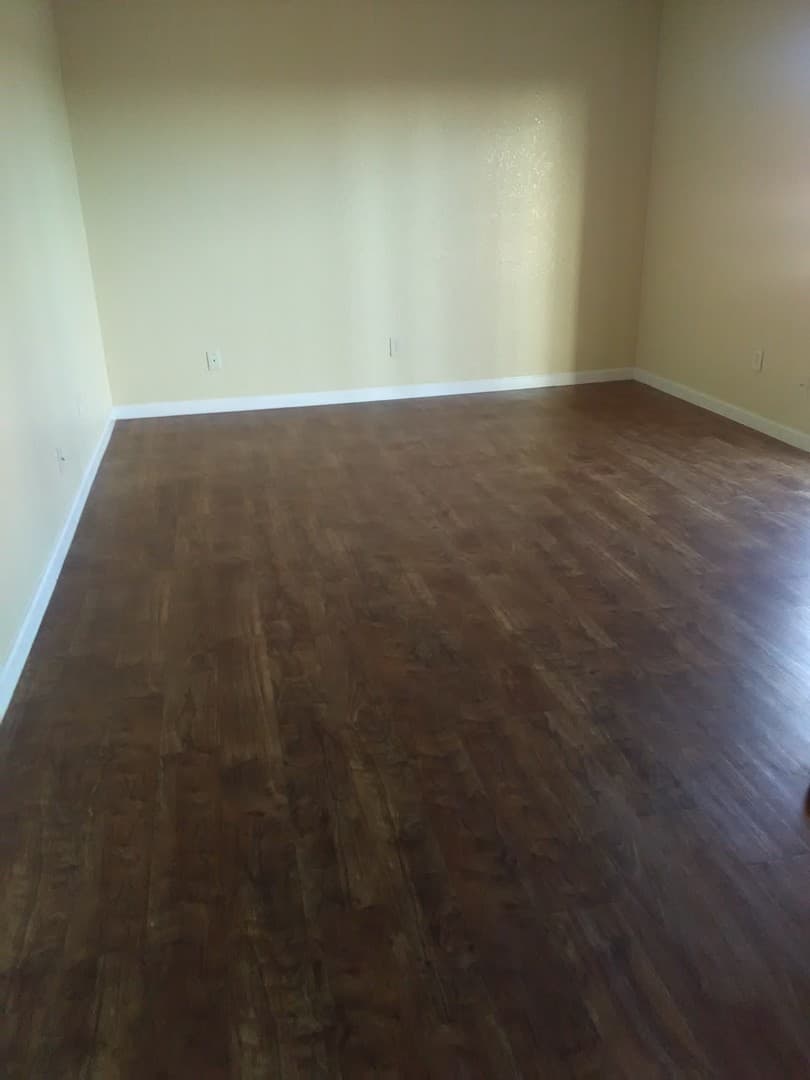 Las Cruces Apartment: 825 S. Telshor Blvd.