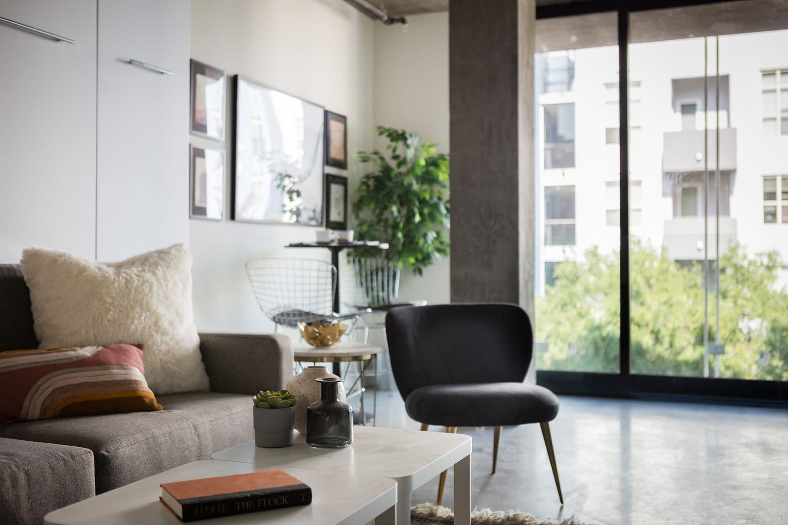 San Diego Apartment: 454 13th St