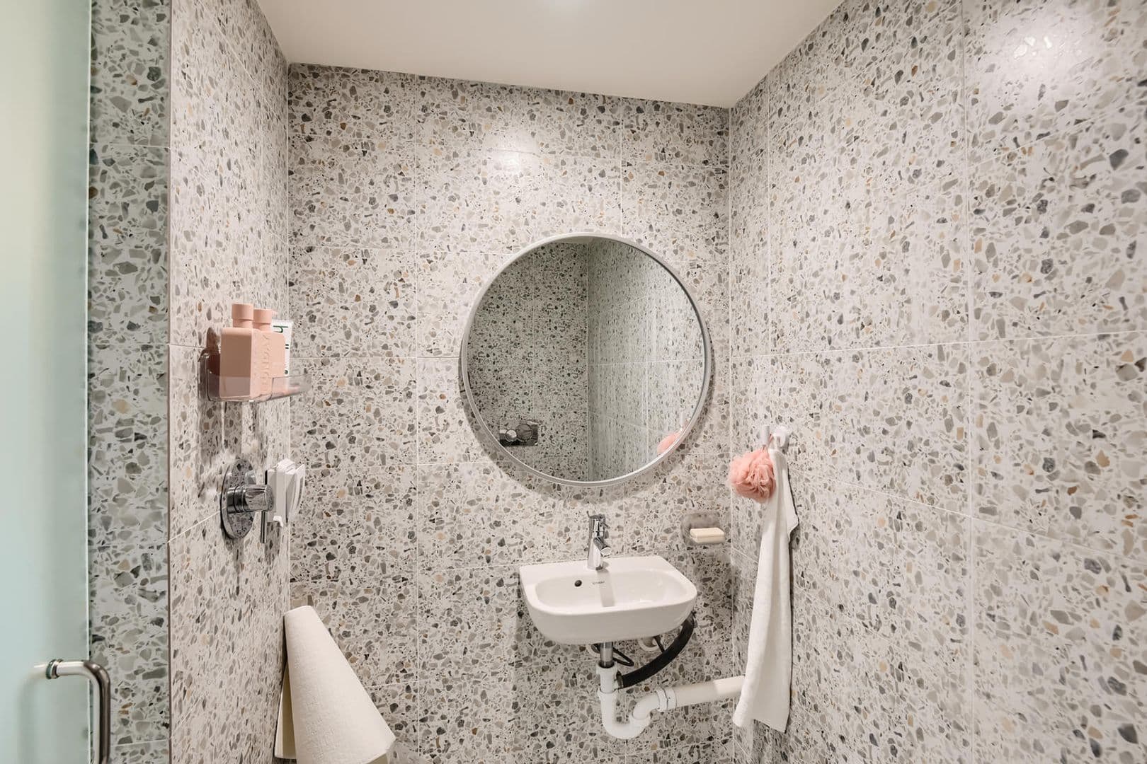 San Diego Apartment: 901 W. Washington St