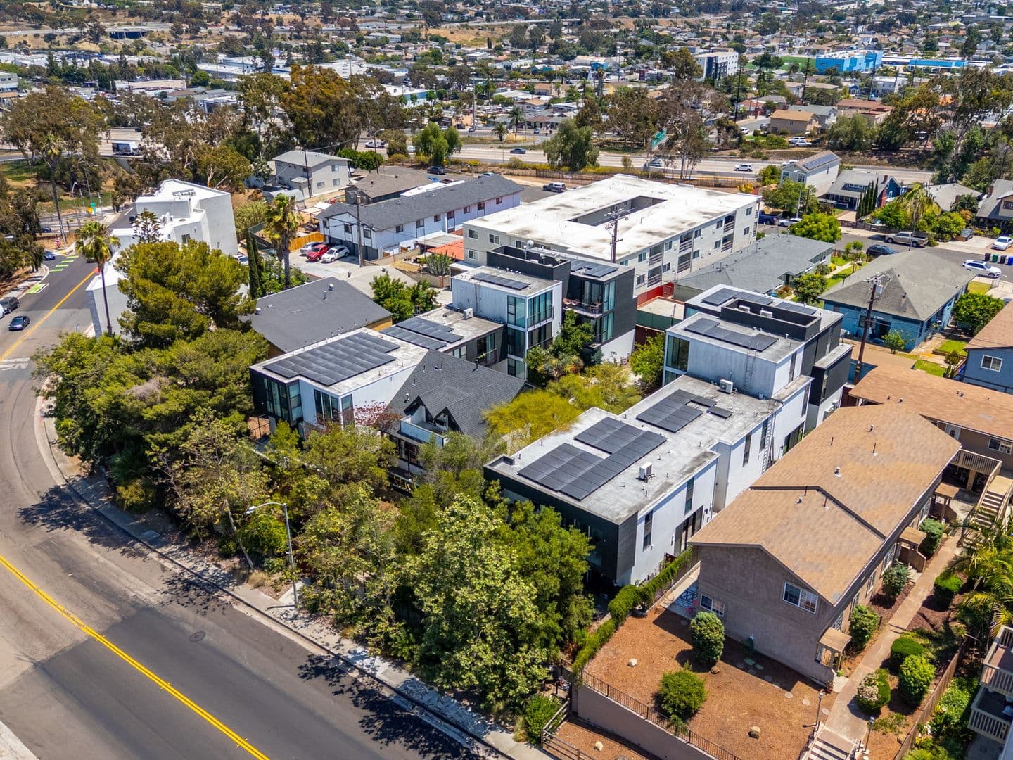 San Diego Apartment: 3045-3057 Broadway