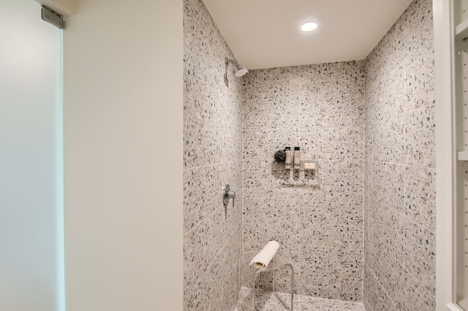 San Diego Apartment: 901 W. Washington St