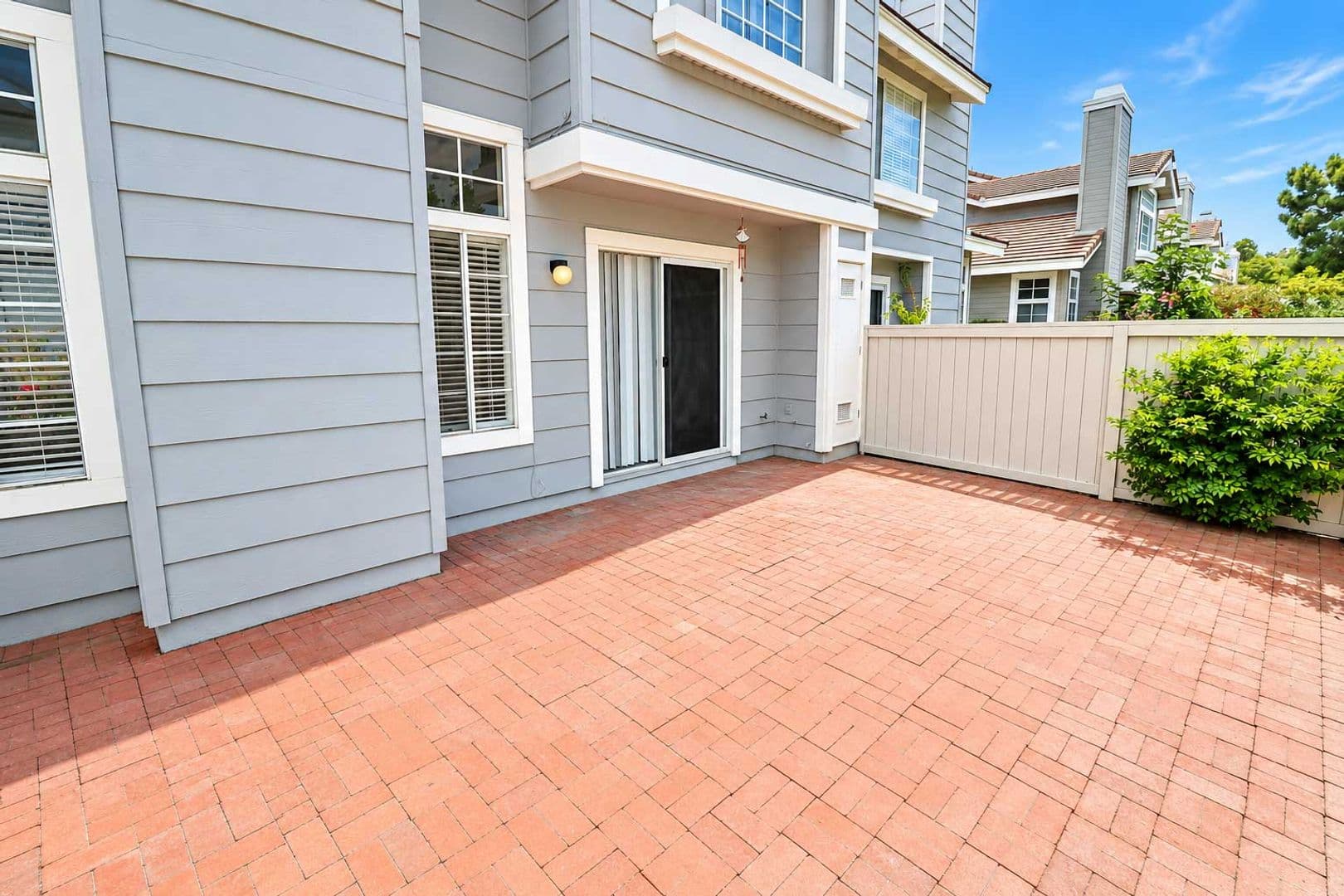 Tustin Townhome: 2199 Avocado Dr