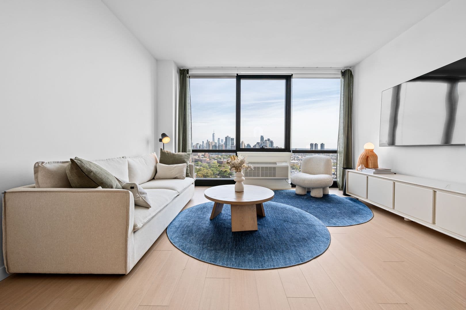 Jersey City Apartment: 15 Central Ave