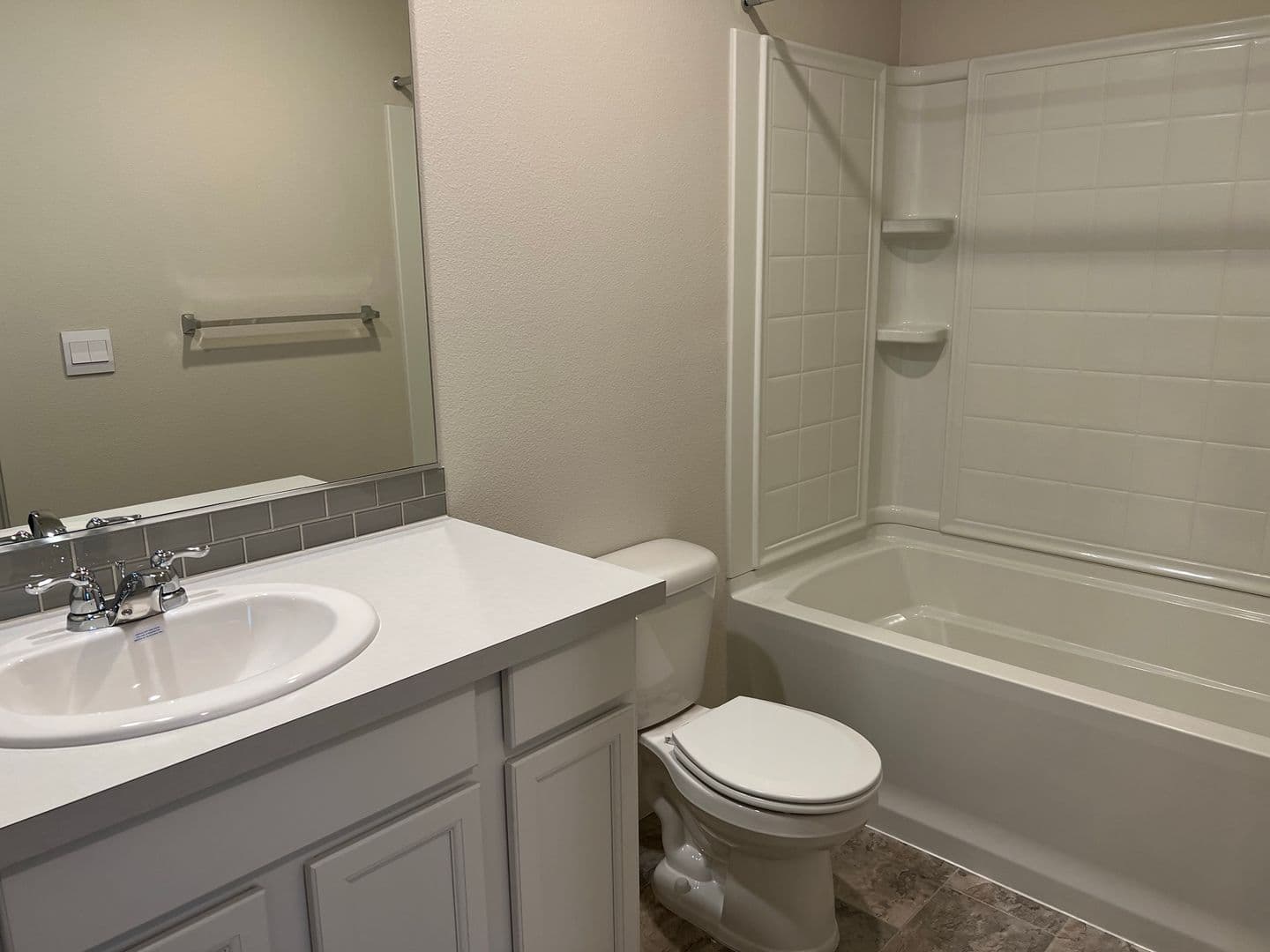 Vancouver Townhome: 619  NE 72nd St