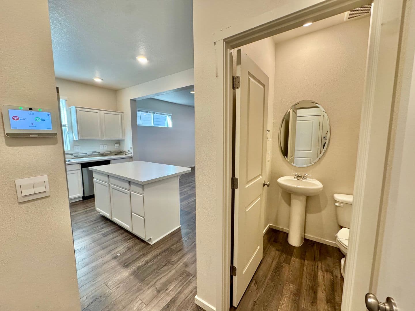 Vancouver Townhome: 619  NE 72nd St
