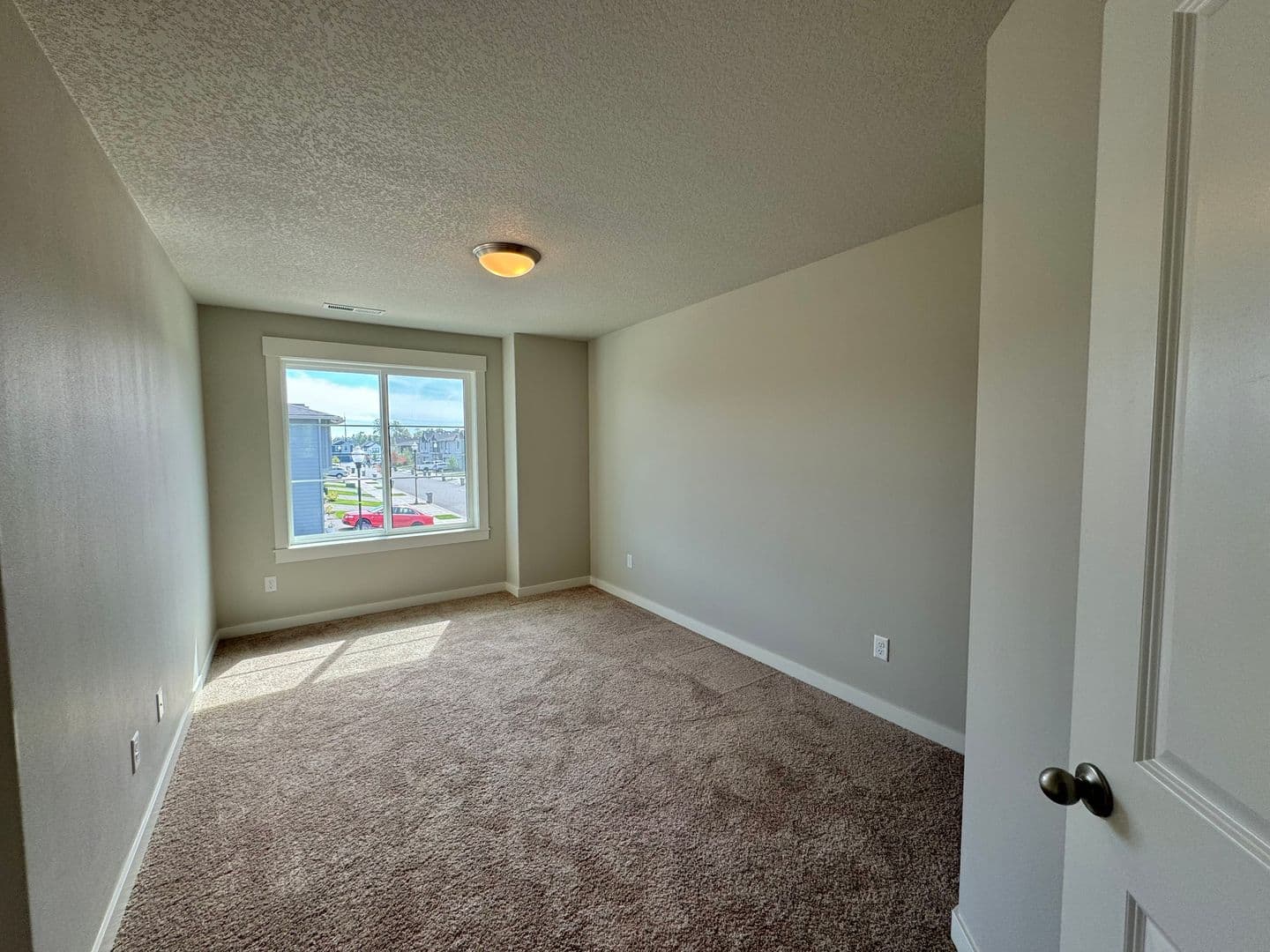 Ridgefield House: 7030 N MONTGOMERY WAY