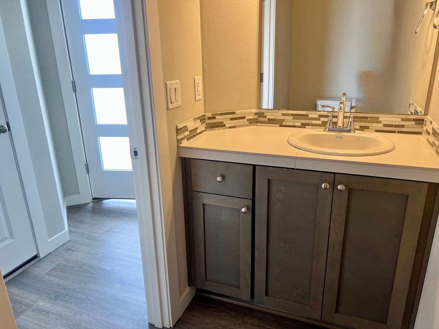 Ridgefield House: 7030 N MONTGOMERY WAY