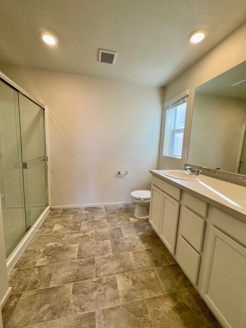 Vancouver Townhome: 619  NE 72nd St