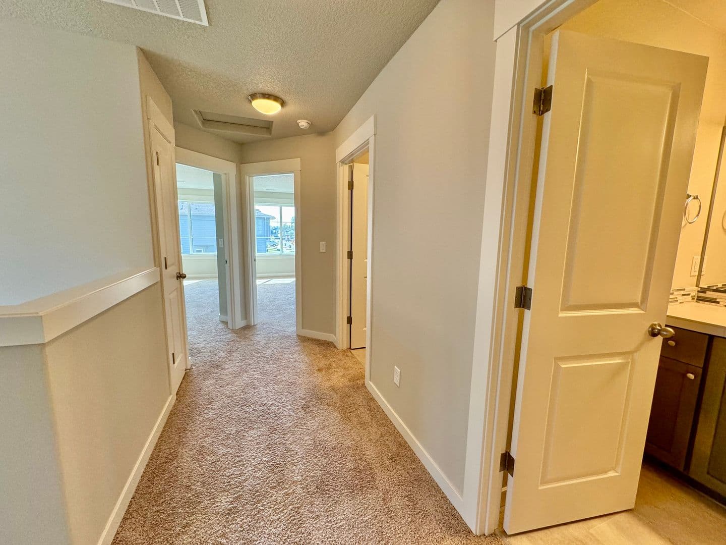 Ridgefield House: 7030 N MONTGOMERY WAY