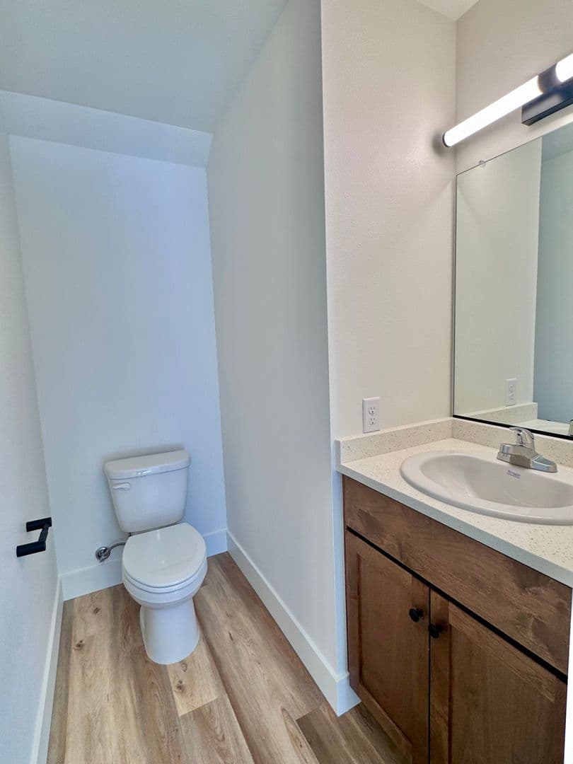 Vancouver Townhome: 5406 NE 34th St - B-6