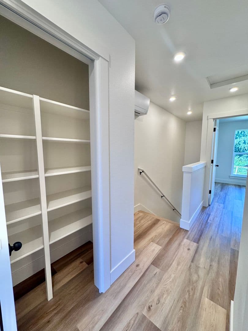 Vancouver Townhome: 5406 NE 34th St - B-6