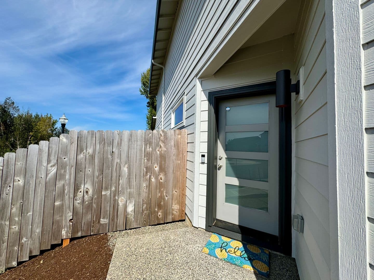 Ridgefield House: 7030 N MONTGOMERY WAY